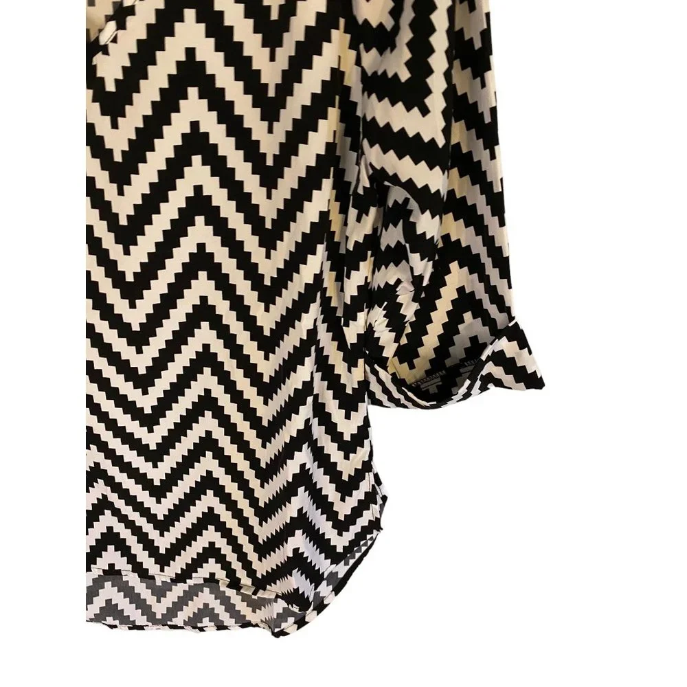 Liberty Love Black White Chevron Blouse Women's XS - Picture 3 of 7